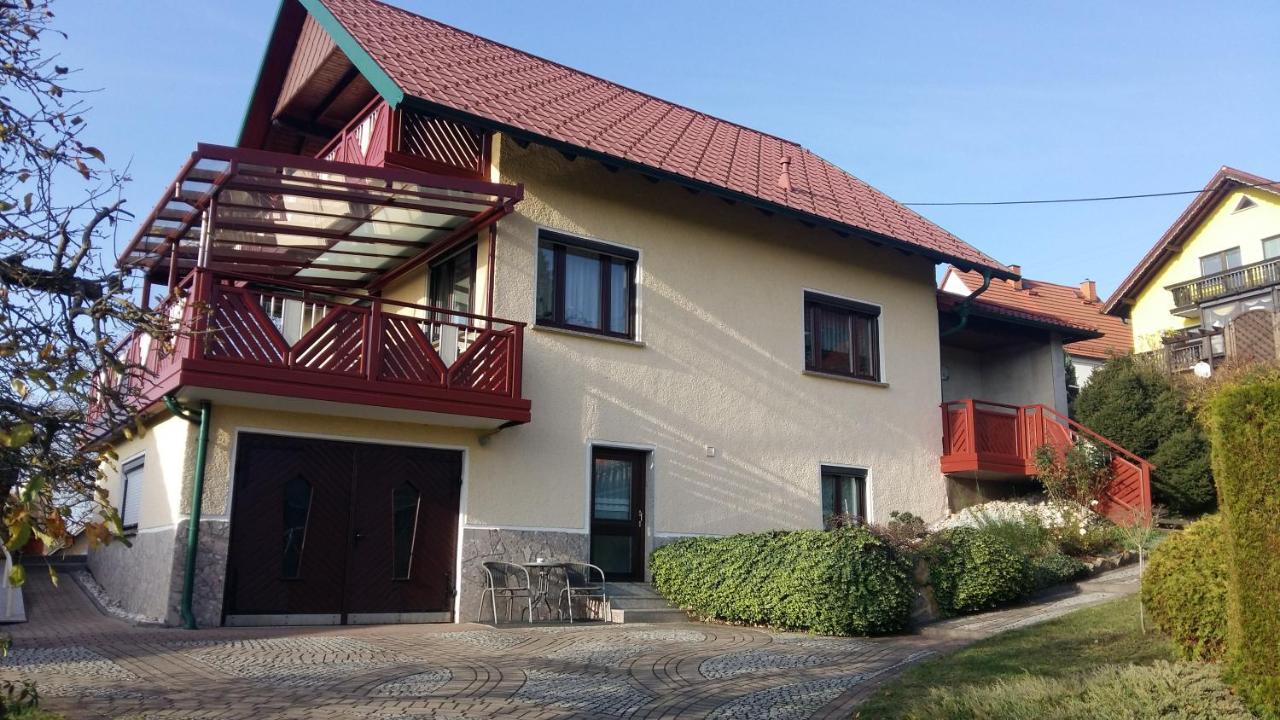 Haus Am Sonnenhang Wasungen Exterior photo